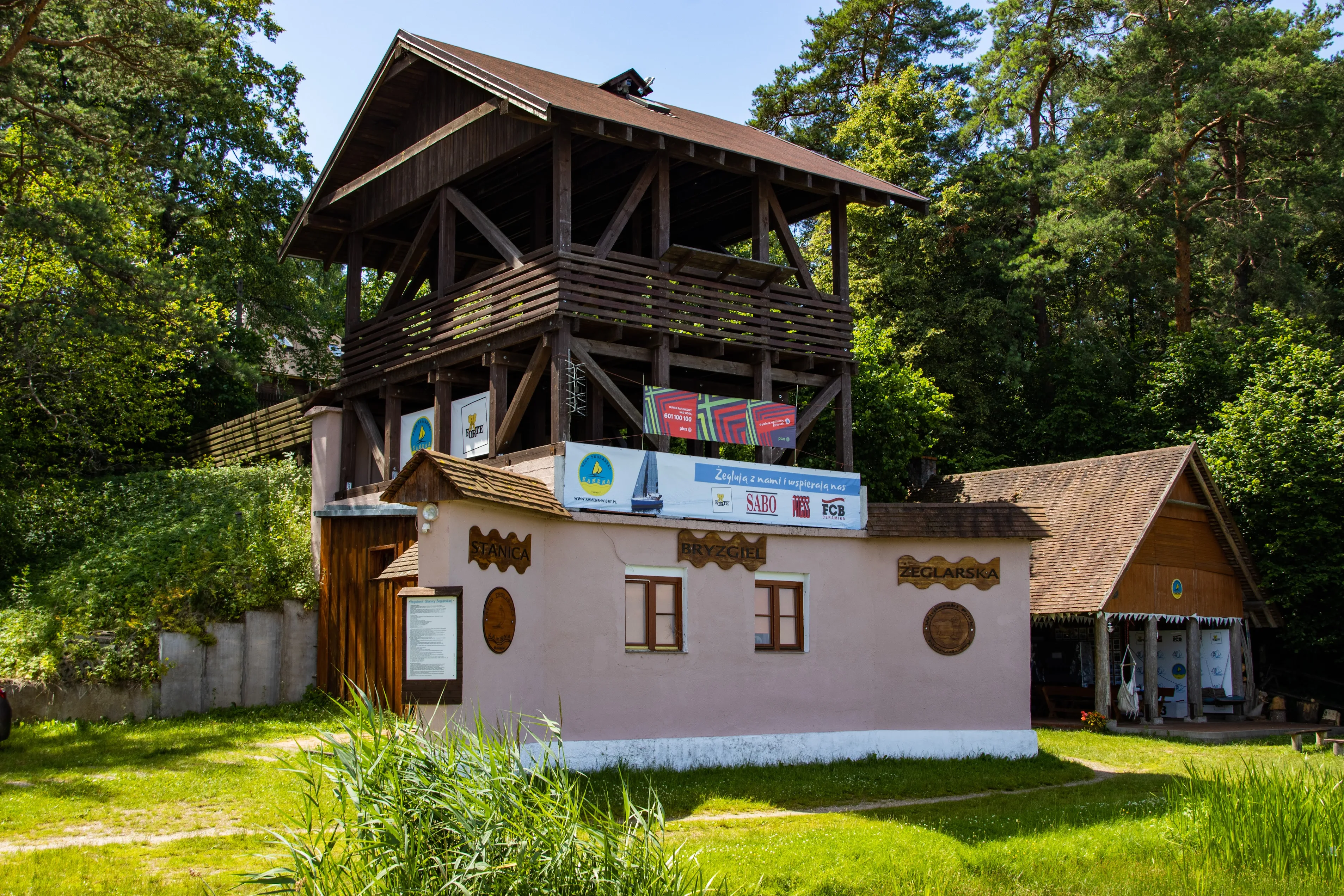 Czarter jachtów jezioro Wigry – port Bryzgiel